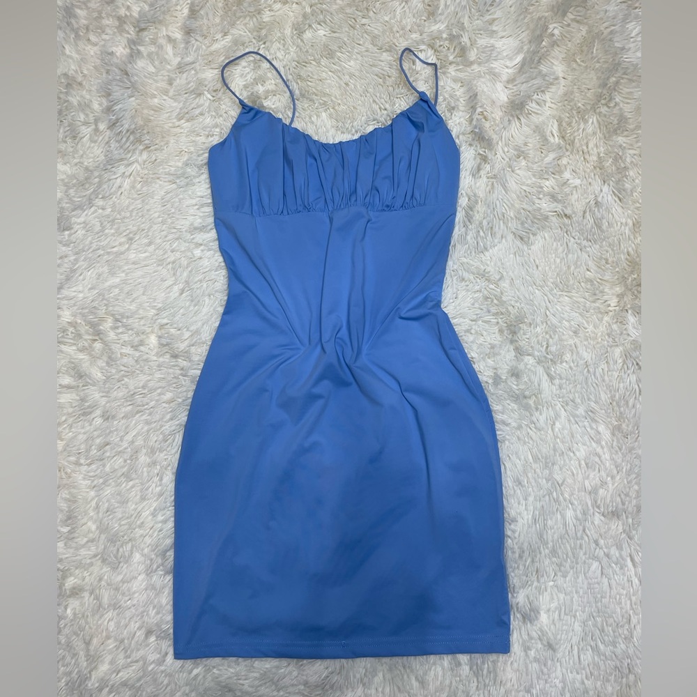 Short blue dress